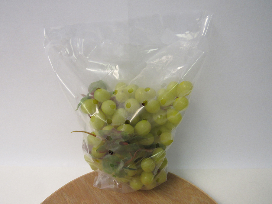Item No 150 Plastic Grape Bag, Clear, 1000 pack Dimensions 12" top, 13