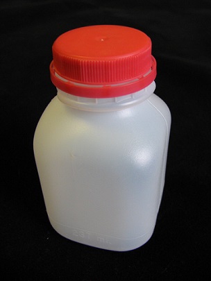 1 2 pint plastic containers