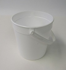 Item No 1125  Pail 1.25 quart, white, handle,  250 pack