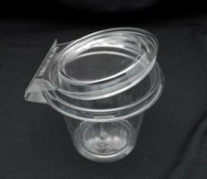 Item No 1138 Pint, Tamper-evident round clam hinge container  240 pack
