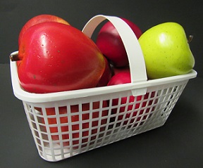Item No 1385   3 Quart Plastic Mesh Basket 160 pack