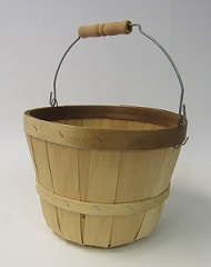 Item No 469,   1/2 Peck Basket, Natural Wood, Handle, 50 pack