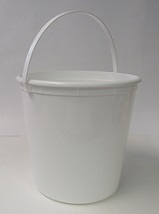 Item No 476  Six Quart Pail, HDPE plastic, white, 100 pack