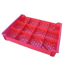 Item No 695  Produce Lug with Partitions, Vented, 6 pack