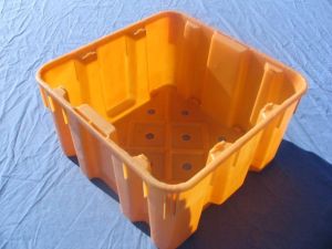 Item No. 818, 1 1/4 Bushel Harvesting Container, orange, plastic, vented, Qty: 6